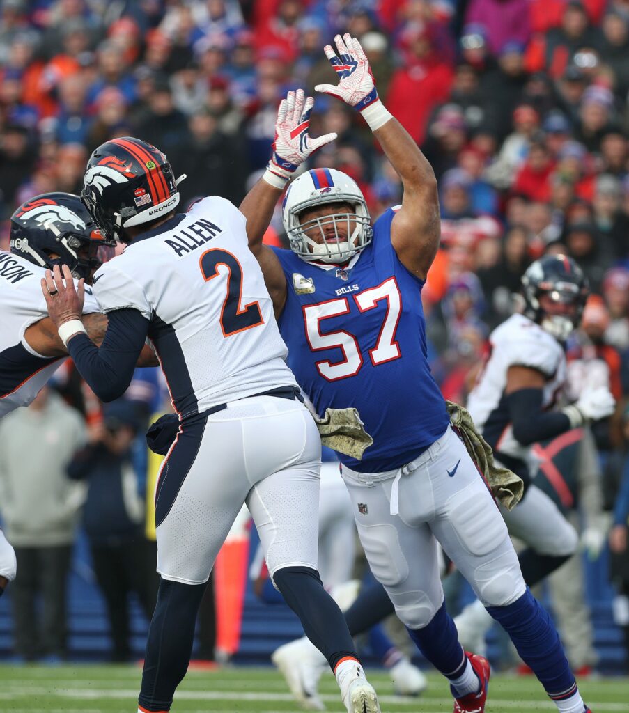 Buffalo Bills outside linebacker Darryl Talley after the AFC