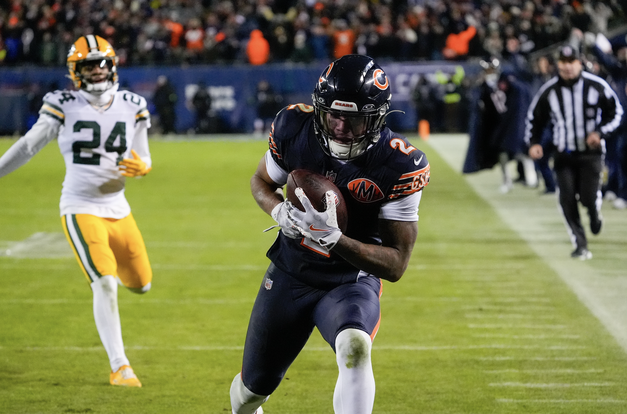 Beane Bomb: Bills send 2nd-round pick to Bears in exchange for WR D.J. Moore, 5th-rounder